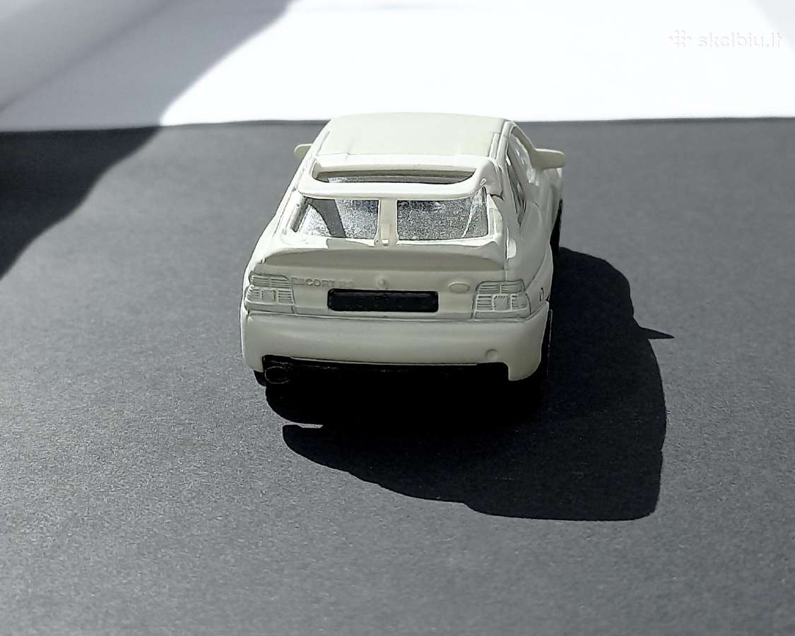 Bburago Ford Escort RS Cosworth (1:43) - nuotraukos Nr. 3