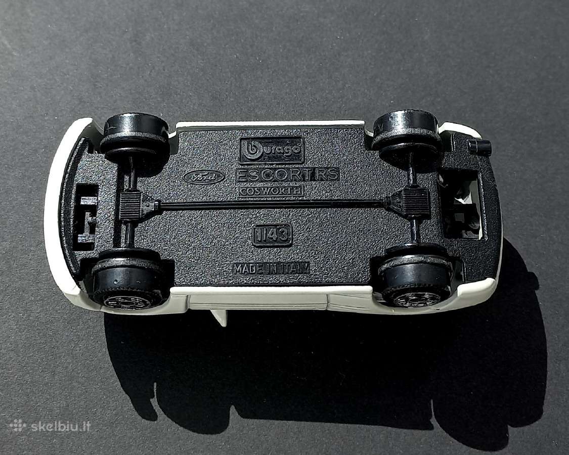 Bburago Ford Escort RS Cosworth (1:43) - nuotraukos Nr. 6