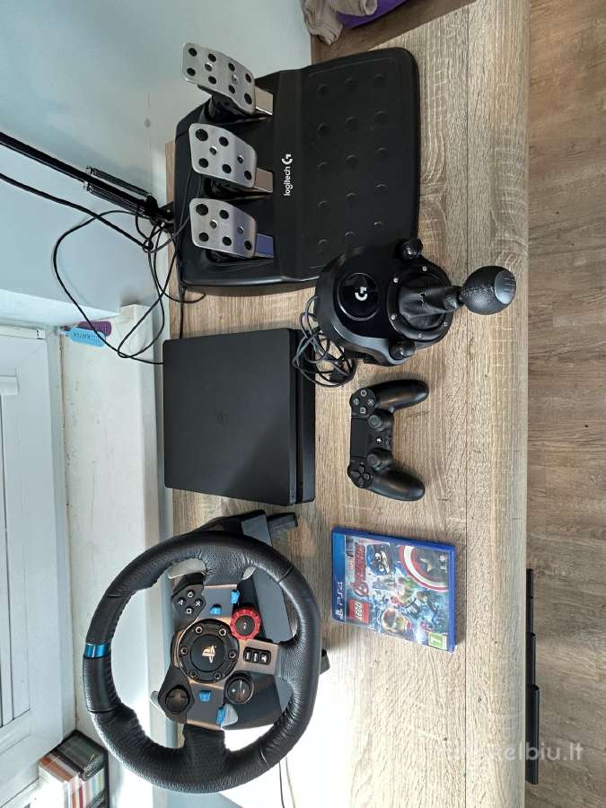 Žaidimų konsolė Sony Playstation 4 su priedais - nuotraukos Nr. 2