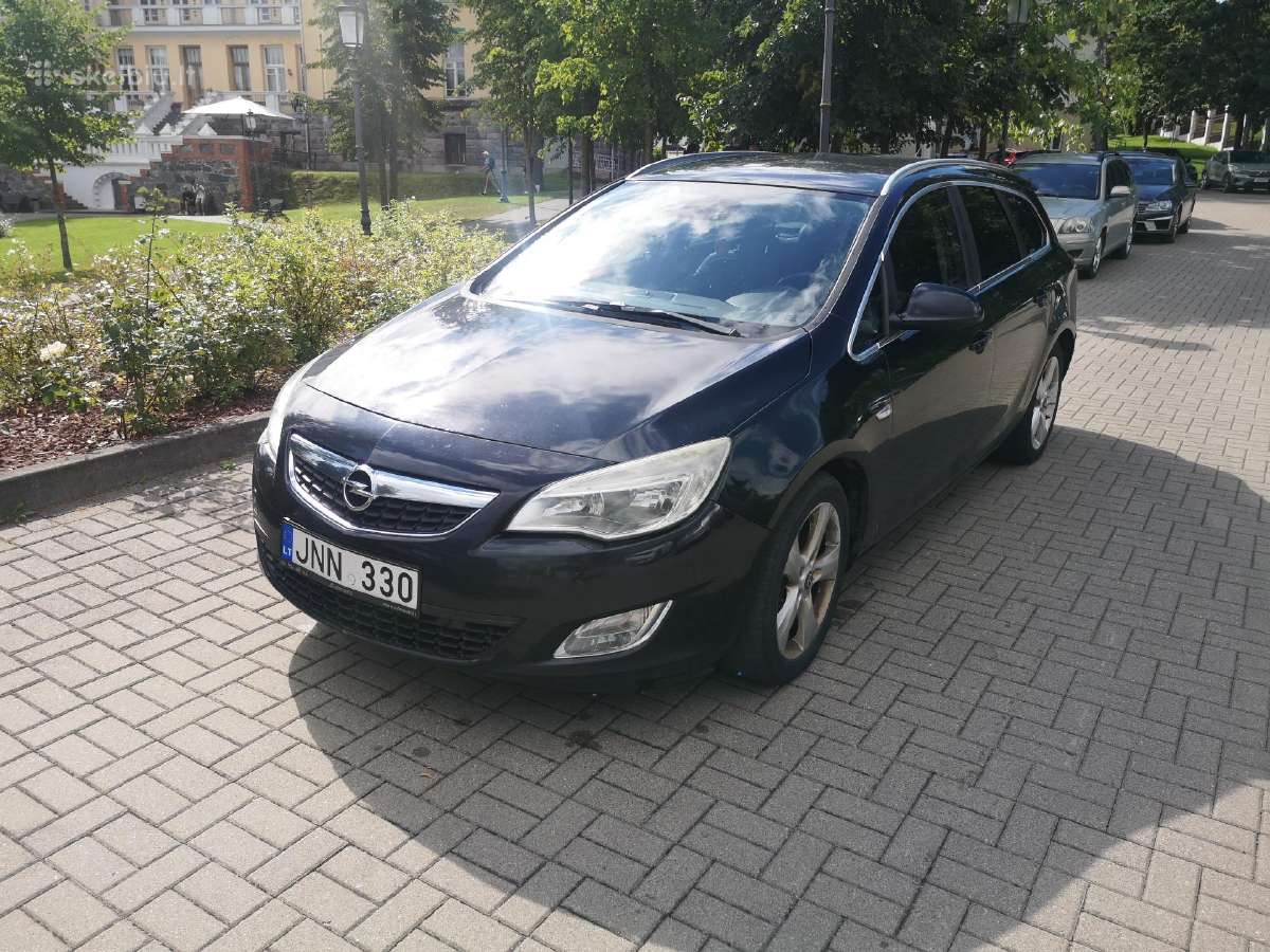 Opel Astra J Sports Tourer 1.7 Cdti - nuotraukos Nr. 2