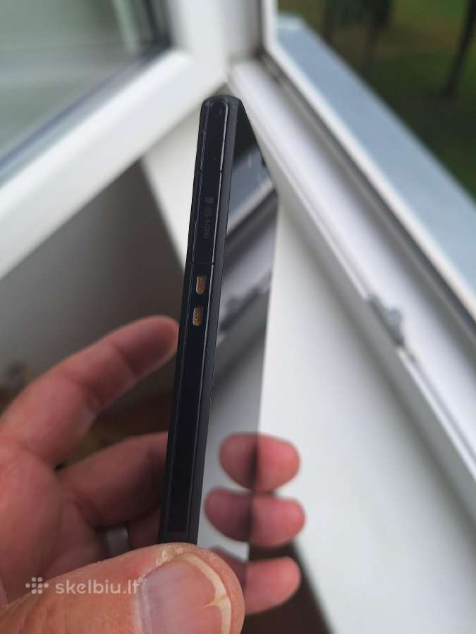 Sony Xperia Z pirmos kartos pilna komplektacija - nuotraukos Nr. 4