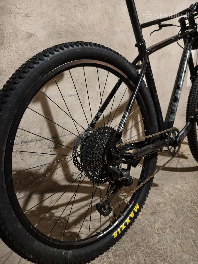 Downhill dviratis - nuotraukos Nr. 2