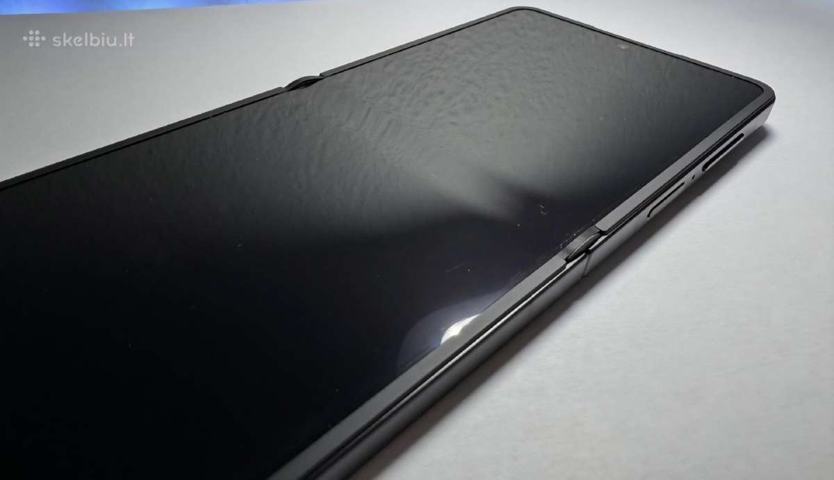 Samsung Z Flip 7 Juodas - nuotraukos Nr. 4