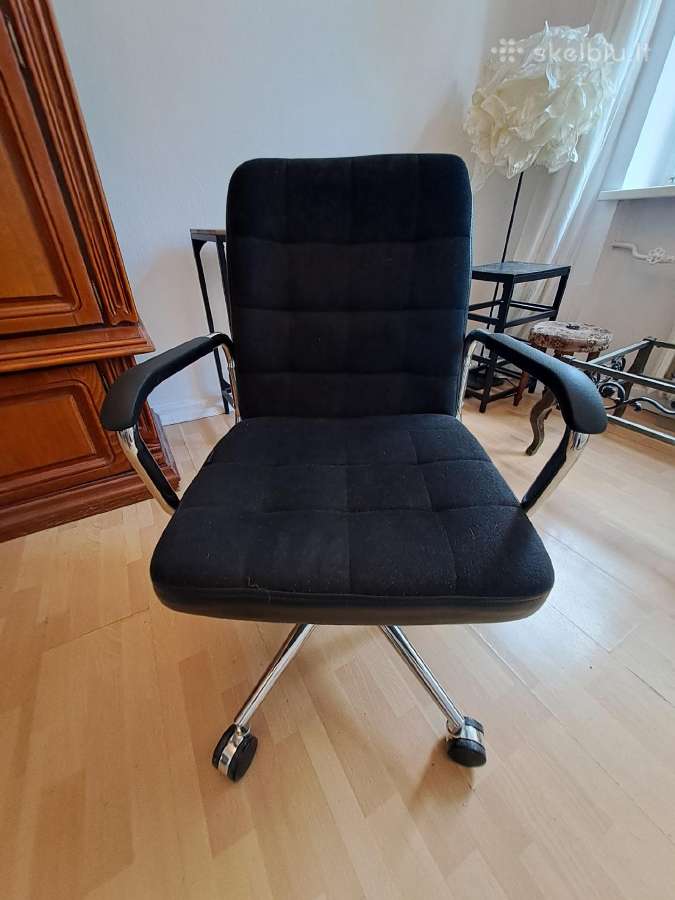 Kompiuterio rašomasis stalas - nuotraukos Nr. 10
