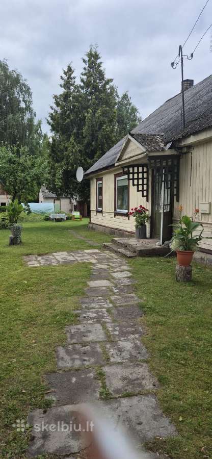 Paduodama namo dalis Dusetų mieste - nuotraukos Nr. 2