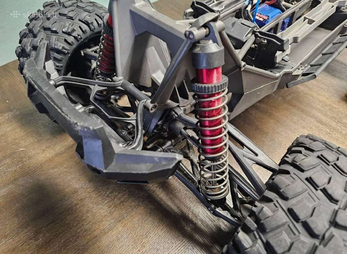 Traxxas Xmaxx 8s 4x4 - nuotraukos Nr. 6