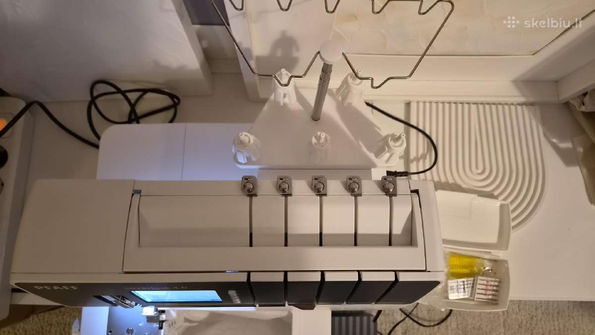 Pfaff Coverlock 4.0 overlokas - nuotraukos Nr. 6