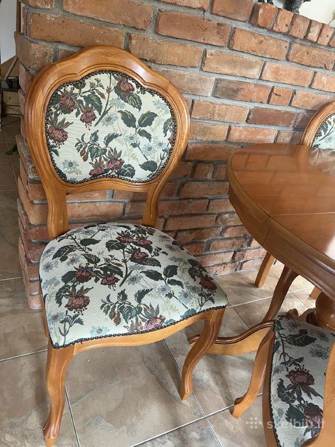 Klasikinis apvalus medinis stalas su 4 kėdėmis - nuotraukos Nr. 3