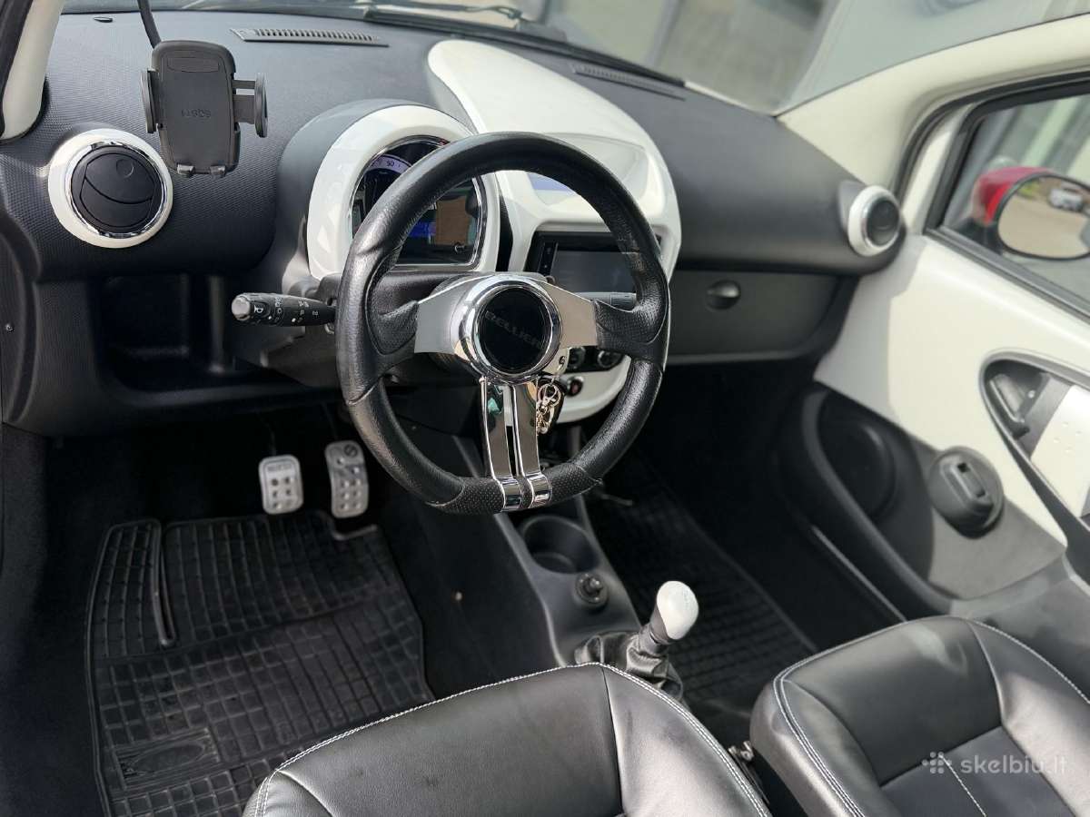 Am kategorijos automobililis - nuotraukos Nr. 3