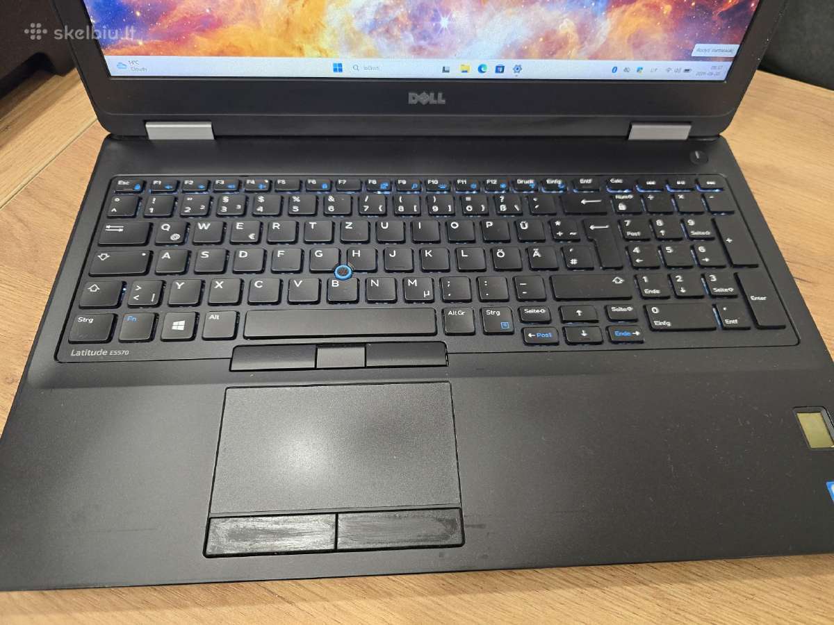 Dell Latitude 5570 15.6"i7-6820hq/8gb/256gb SSD - nuotraukos Nr. 2