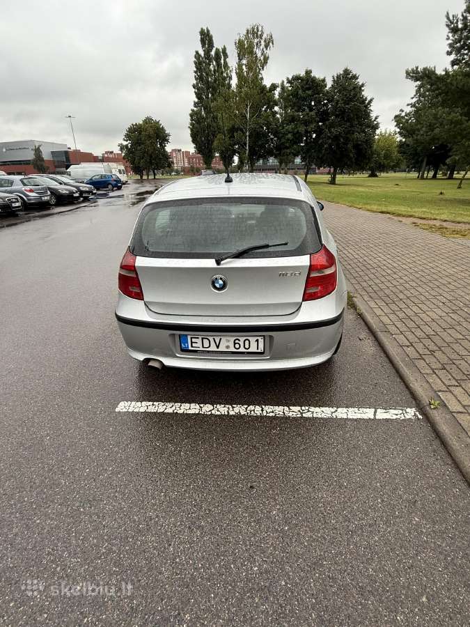 Automobilis Bmw 118 - nuotraukos Nr. 6