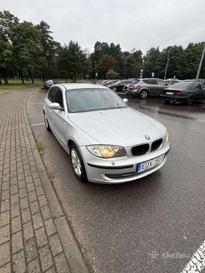 Automobilis Bmw 118 - nuotraukos Nr. 2