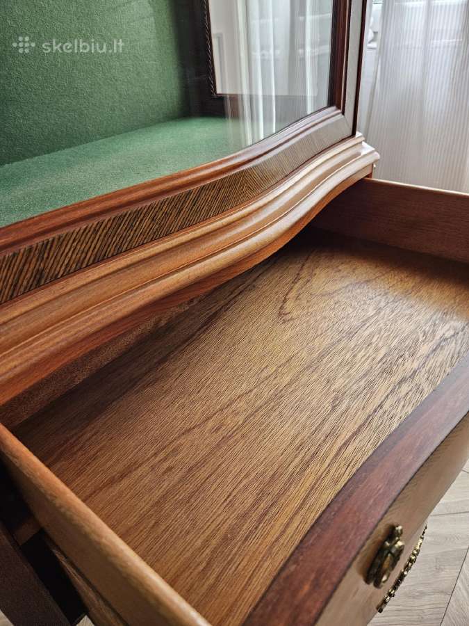 Vintažinė vitrina su dviem stalčiais - nuotraukos Nr. 16
