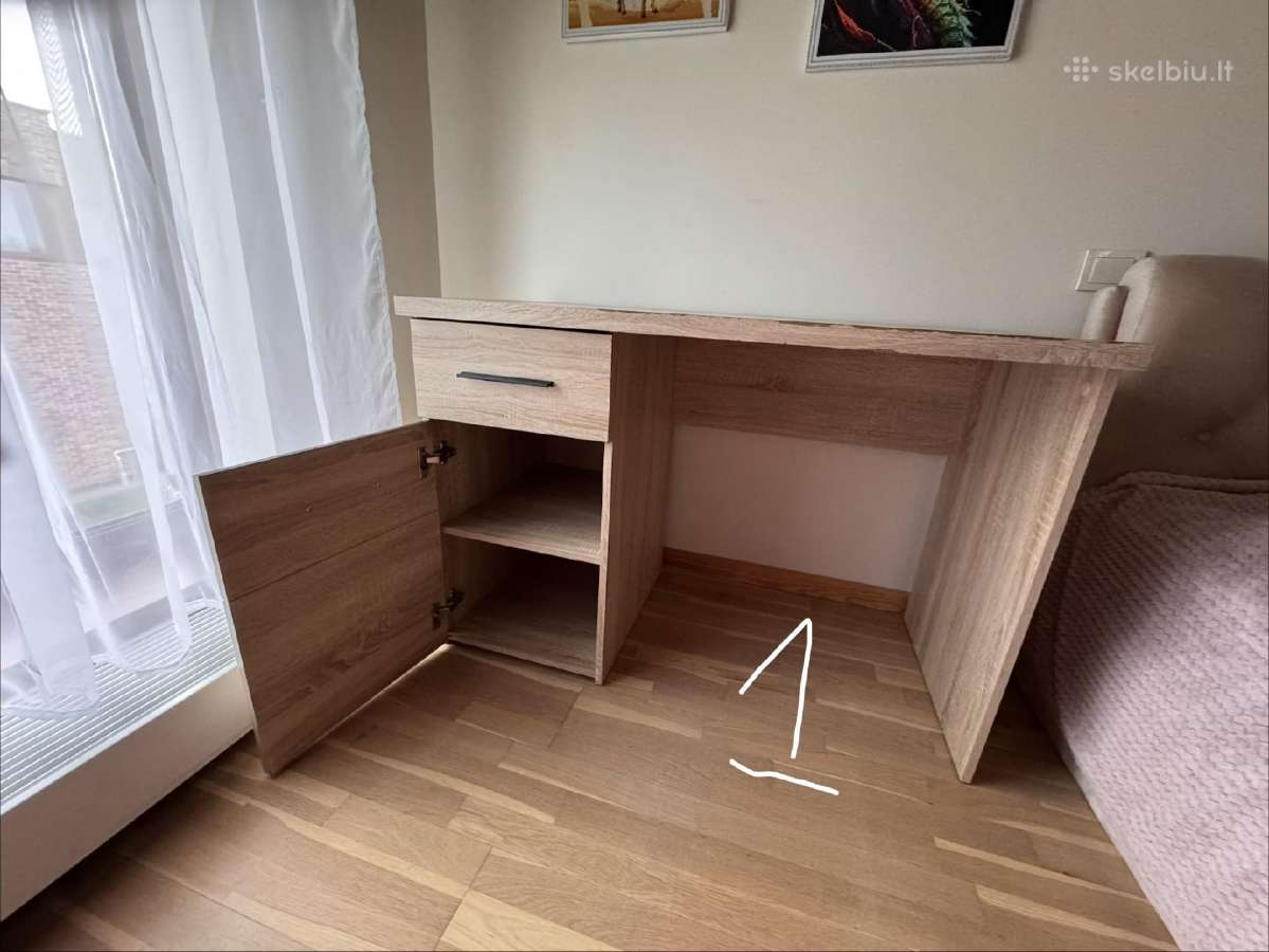 2 identiški rašomieji stalai - nuotraukos Nr. 2