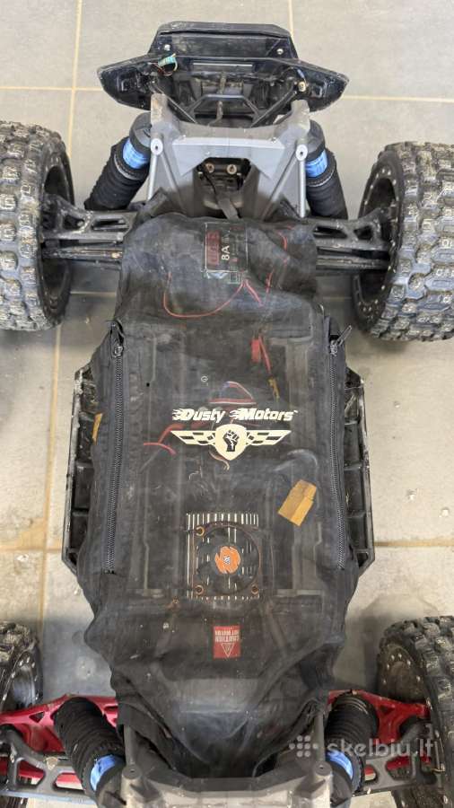Apynaujis Traxxas X-maxx 8s su krūva dalių. - nuotraukos Nr. 6