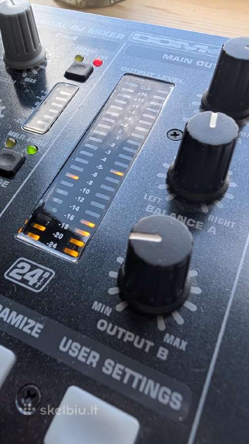 Behringer Ddm4000 Dj mikšeris - nuotraukos Nr. 2
