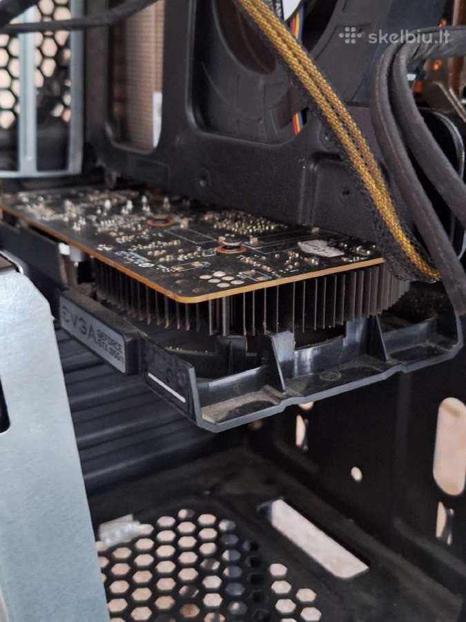 Parduodamos kompiuterio dalys ,RAM,gpu,psu - nuotraukos Nr. 2