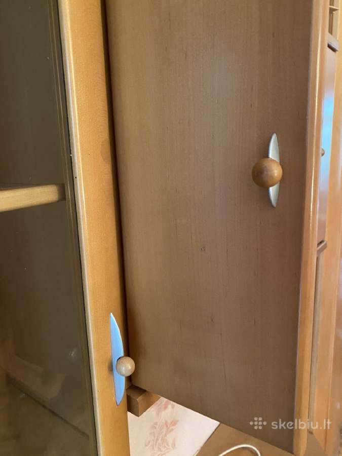 Vokiška sieninė spinta su lentynomis ir virtinomis - nuotraukos Nr. 6
