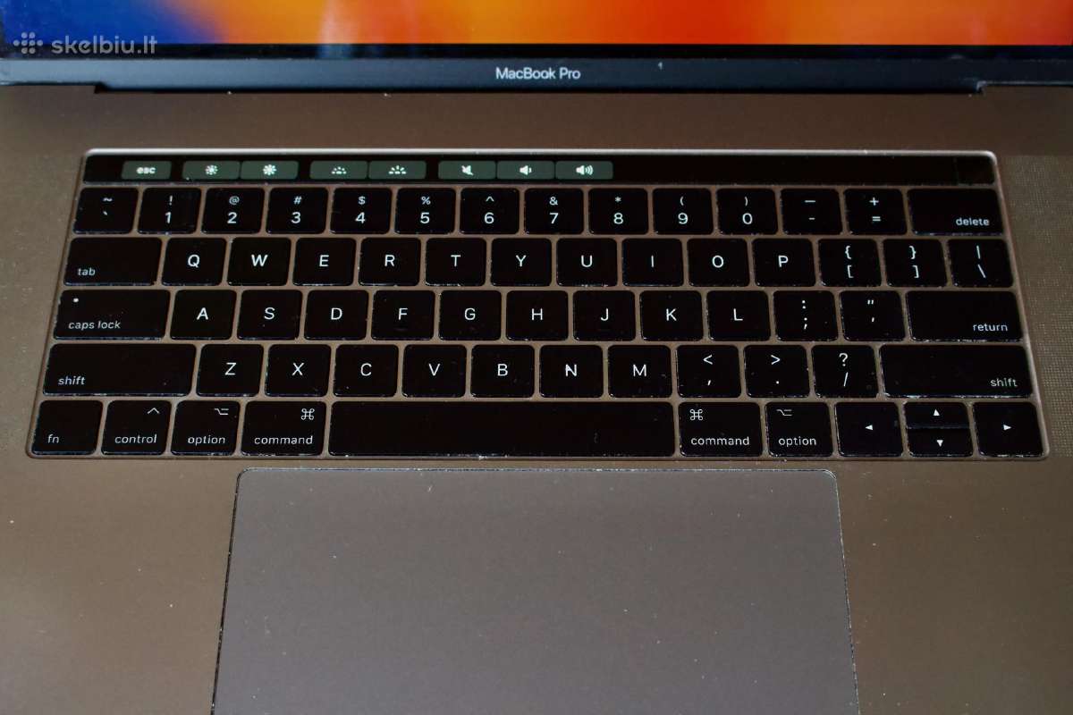 MacBook Pro 15" (2017) i7 / 16gb RAM / 256gb SSD - nuotraukos Nr. 3