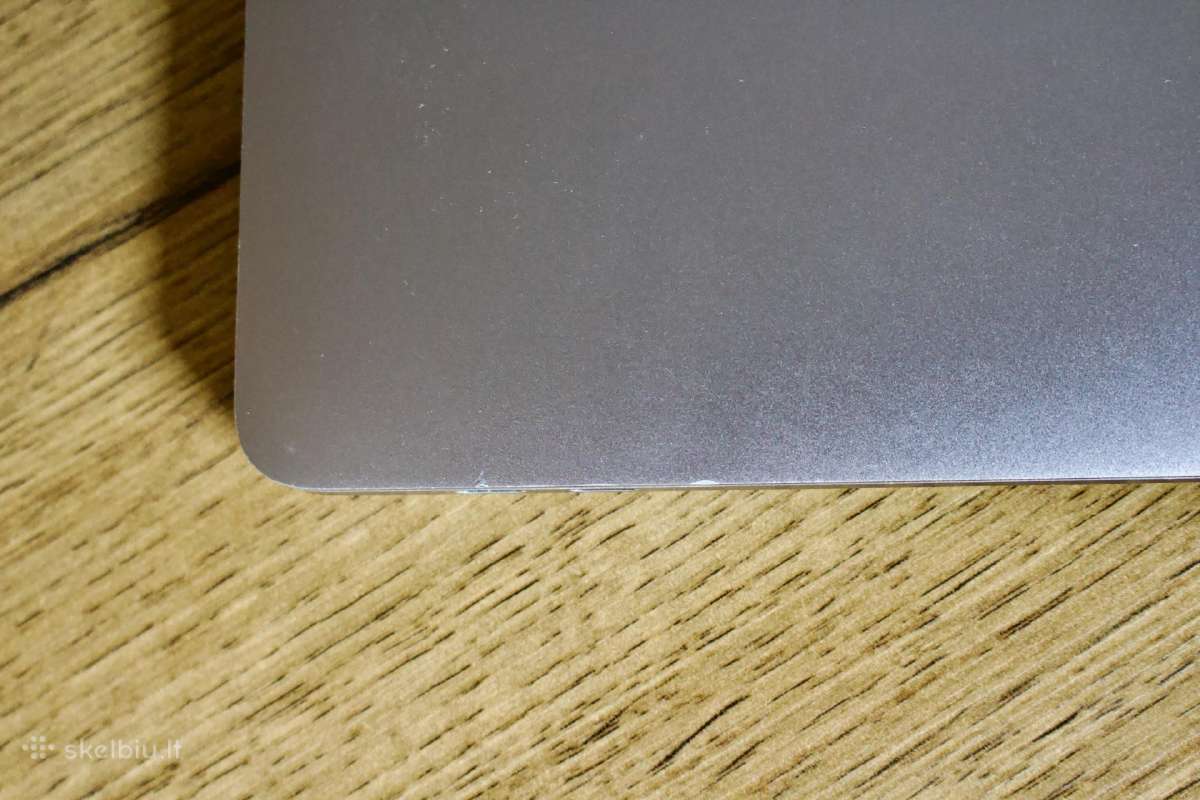 MacBook Pro 15" (2017) i7 / 16gb RAM / 256gb SSD - nuotraukos Nr. 6