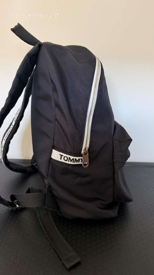Tommy Hilfiger kuprinė - nuotraukos Nr. 4