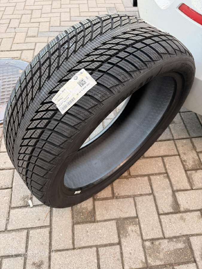 255/40 R21 goodyear Ugp3 - nuotraukos Nr. 3