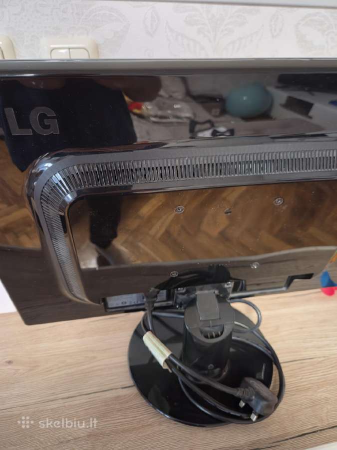 LG Flatron L227wt-pf 22" LCD monitorius - nuotraukos Nr. 4