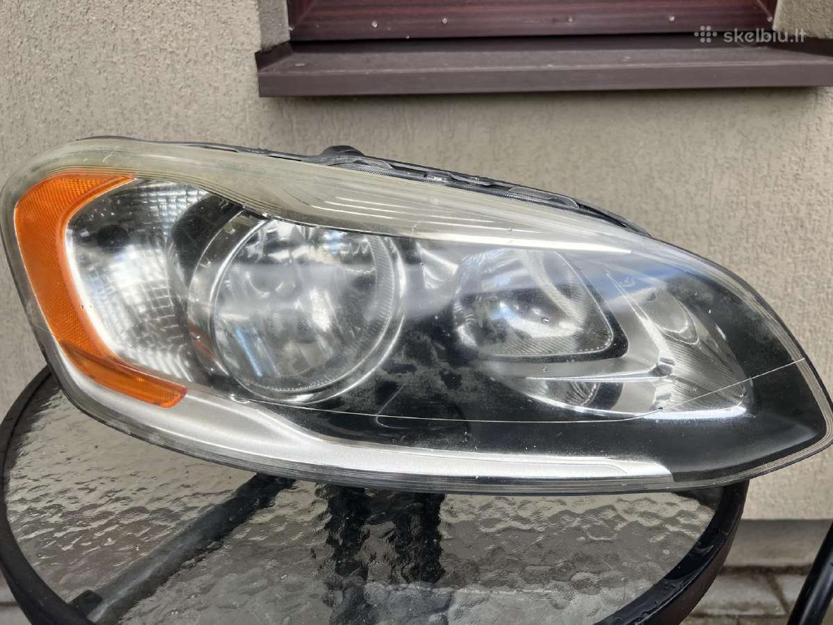 Volvo XC60, 2014 m. priekinis žibintas (dešnė) - nuotraukos Nr. 2