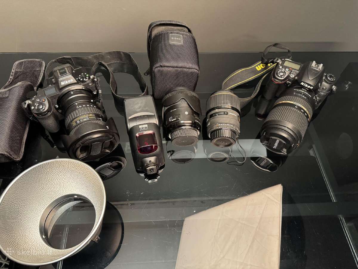 Parduodu Nikon ir Studijinę fototechniką - nuotraukos Nr. 2