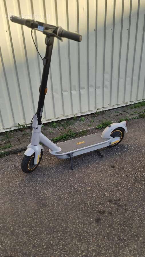 Paspirtukas Ninebot Segway Max G30 - nuotraukos Nr. 3