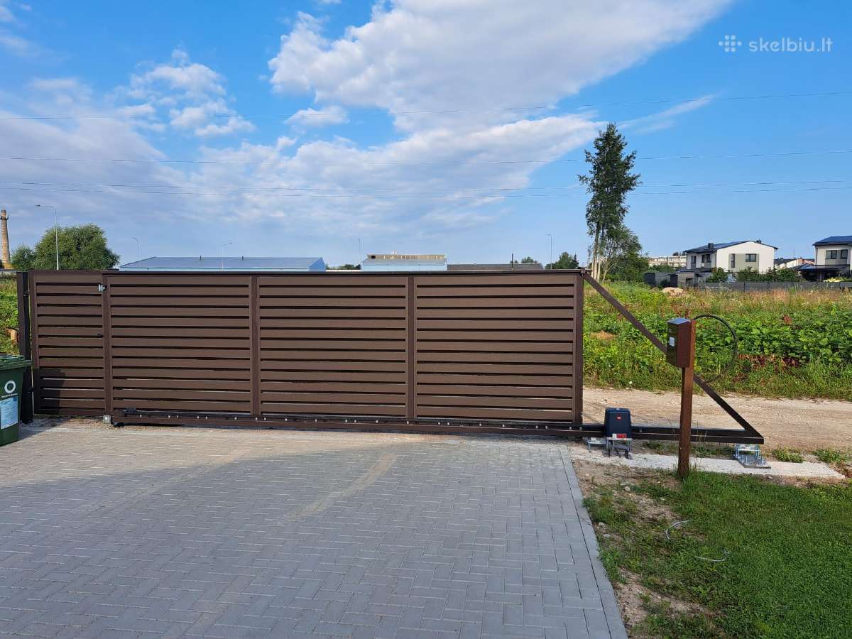 Stumdomi vartai - nuotraukos Nr. 3