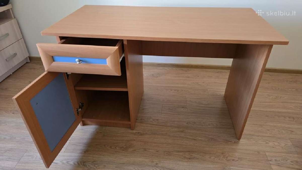 Rašomasis stalas - nuotraukos Nr. 2
