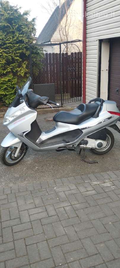 Parduodu geros būklės,motorolerį,naujos padangos - nuotraukos Nr. 7