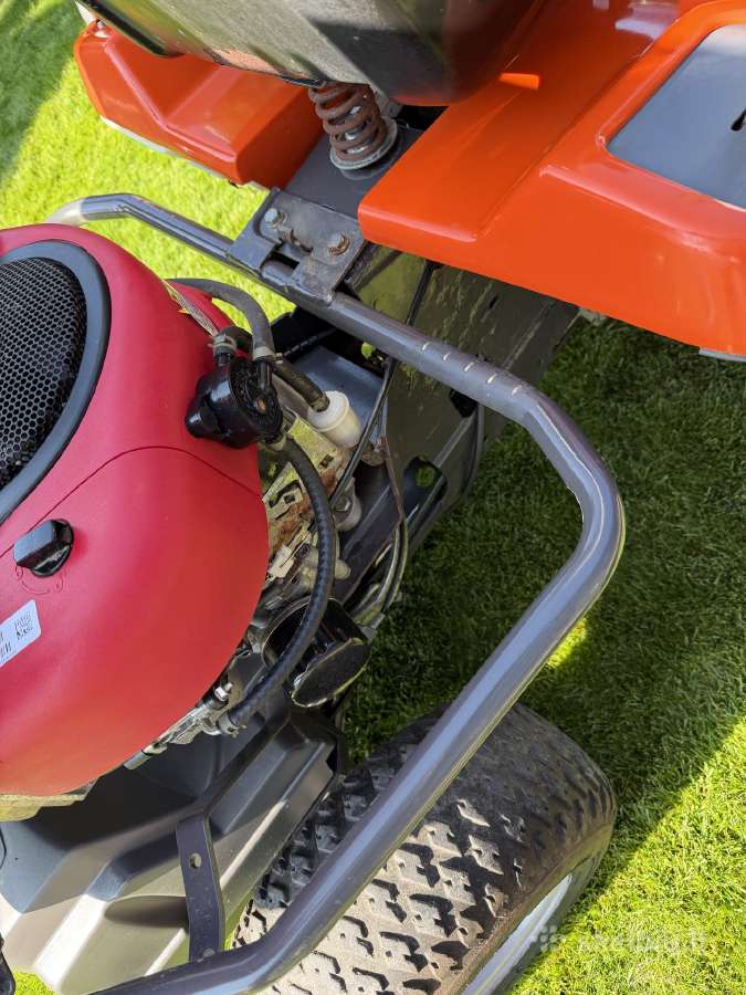 Sodo traktoriukas Husqvarna rider r213c - nuotraukos Nr. 10