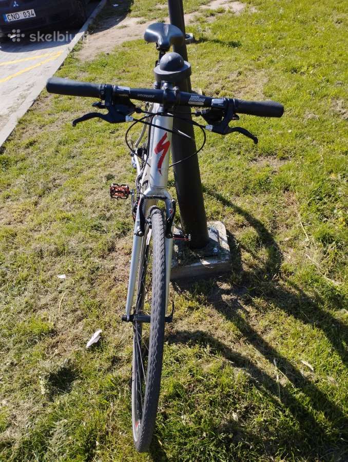 Du hibridai. Specialized Sirrus ir Merida - nuotraukos Nr. 4