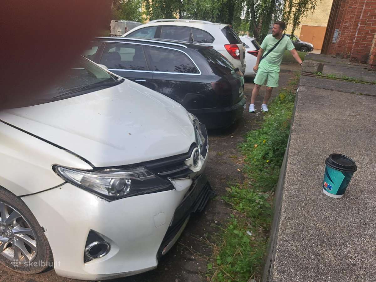 Toyota Auris - nuotraukos Nr. 3