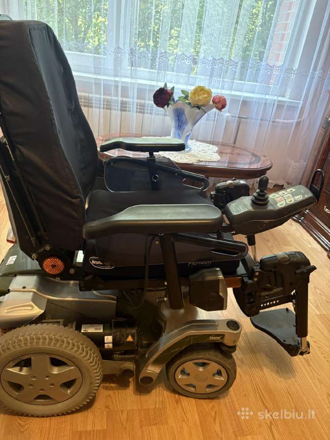 Invacare storm 4 elektrinis neigaliojo vezimas - nuotraukos Nr. 2