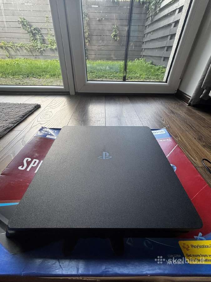 Ps4 slim 500gb su priedais - nuotraukos Nr. 5