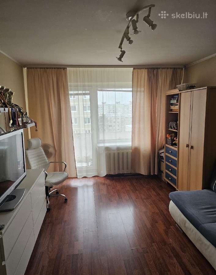 Parduodamas erdvus 3 kambarių (buvęs 4 k.) butas - nuotraukos Nr. 4