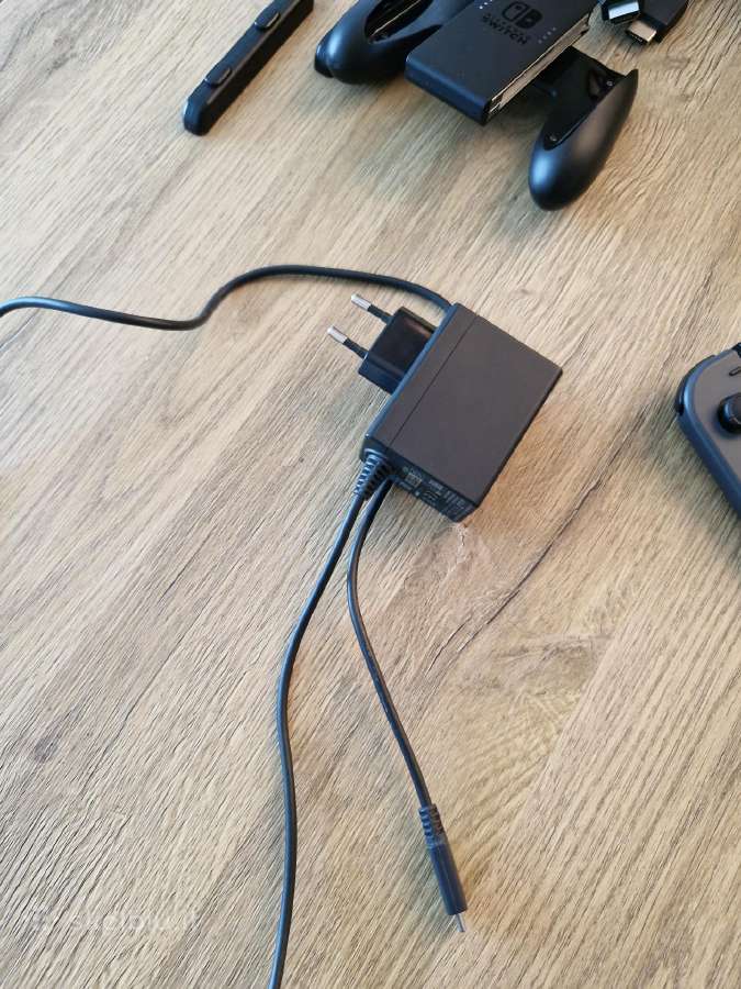 Nintendo switch + žaidimai + atminties korta - nuotraukos Nr. 11