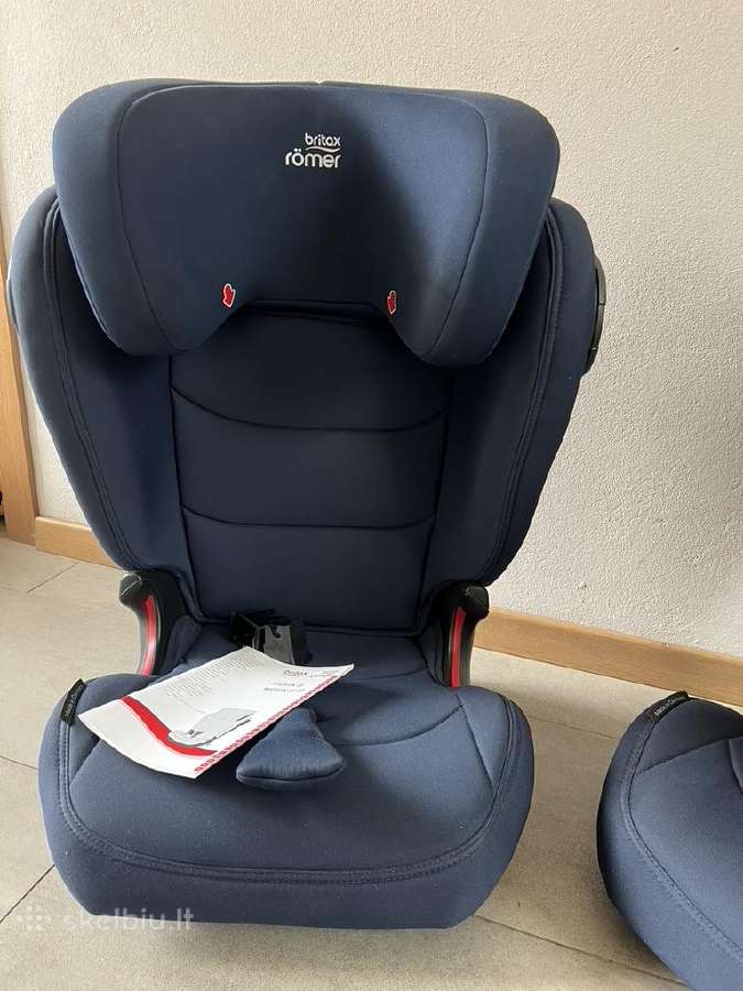 2 automobilinės kėdutės Britax Romer Kidfix III M - nuotraukos Nr. 4