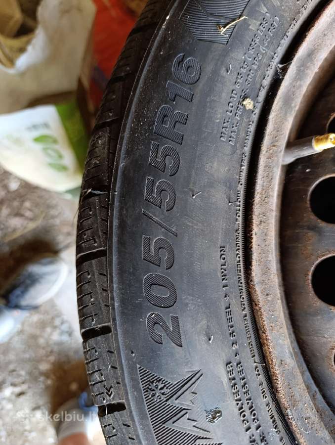 Lengvųjų automobilių padangos - nuotraukos Nr. 3