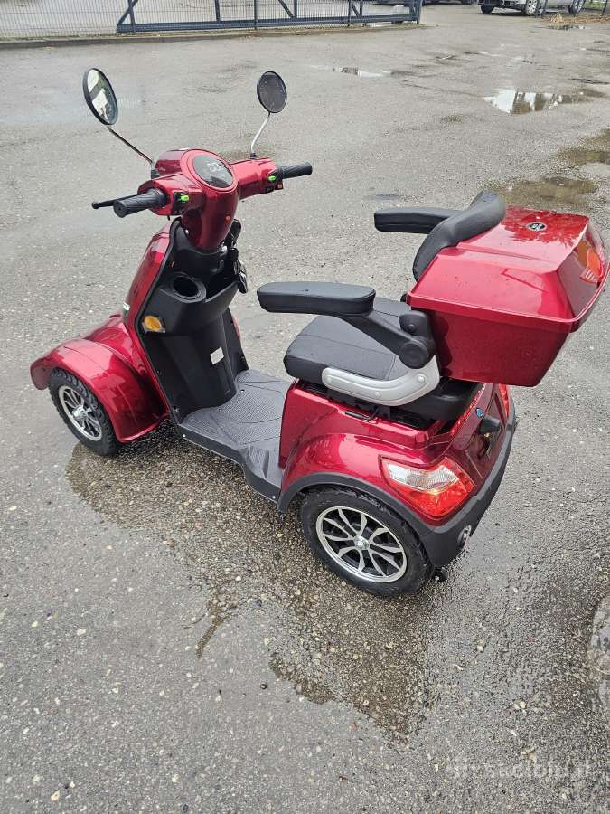 Elektrinis keturratis motoroleris - nuotraukos Nr. 4