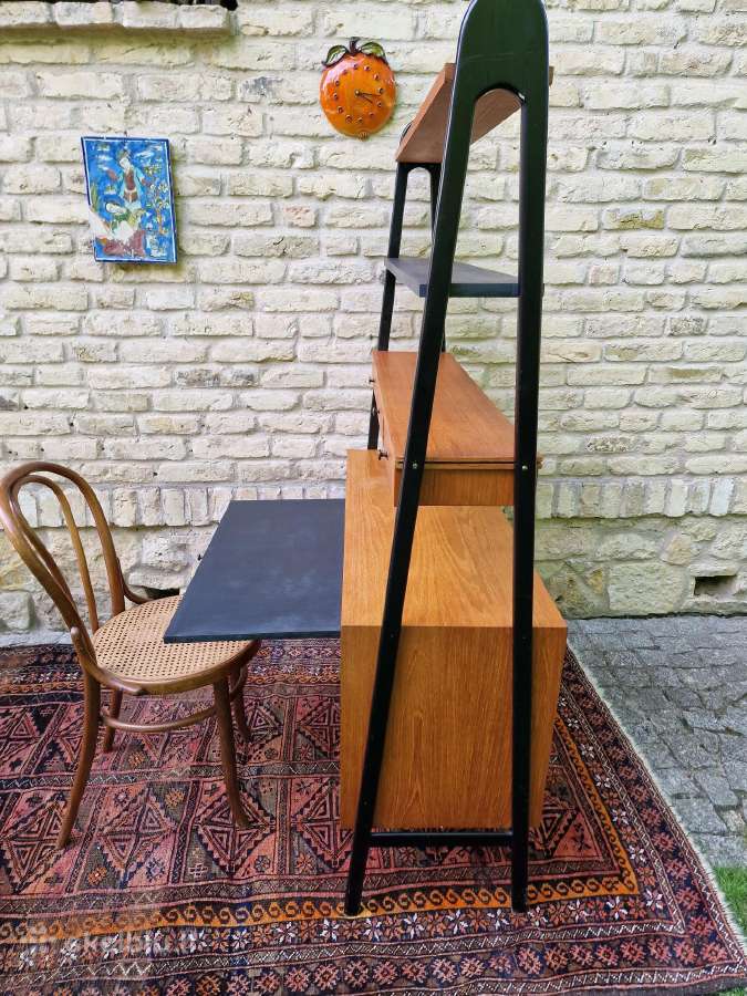Vintažinė mid century knygų lentyna su darbo vieta - nuotraukos Nr. 22