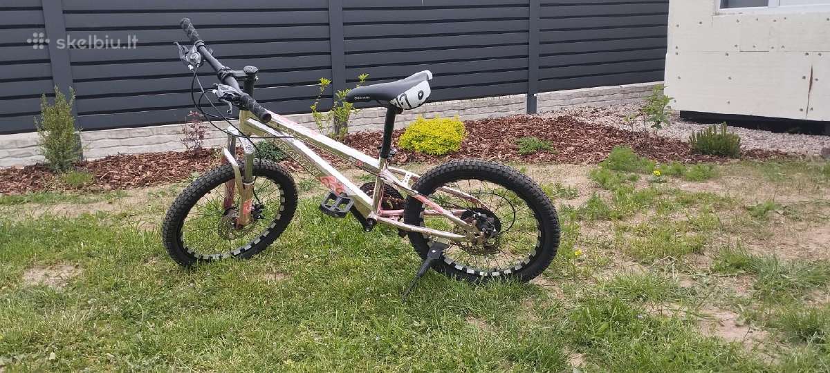 Naudoti vaikiški dviračiai, 2 vienetai - nuotraukos Nr. 2