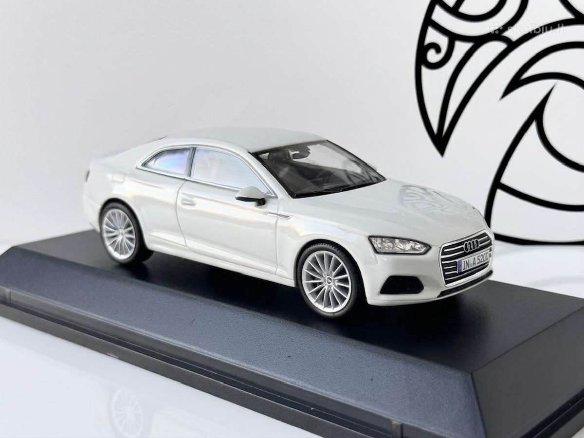 Audi A5 Coupe 1:43 - nuotraukos Nr. 3