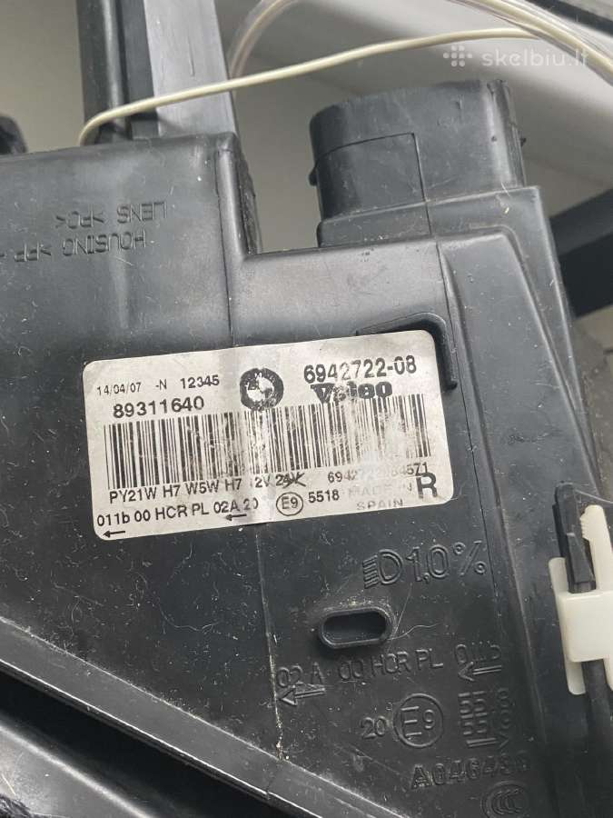 Bmw E90 / E91 dešinysis žibintas su baltu LED - nuotraukos Nr. 2