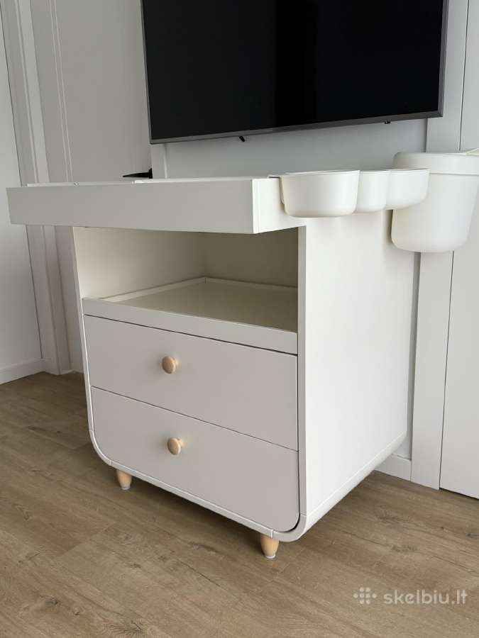 Ikea Myllra vystymo stalas - nuotraukos Nr. 2