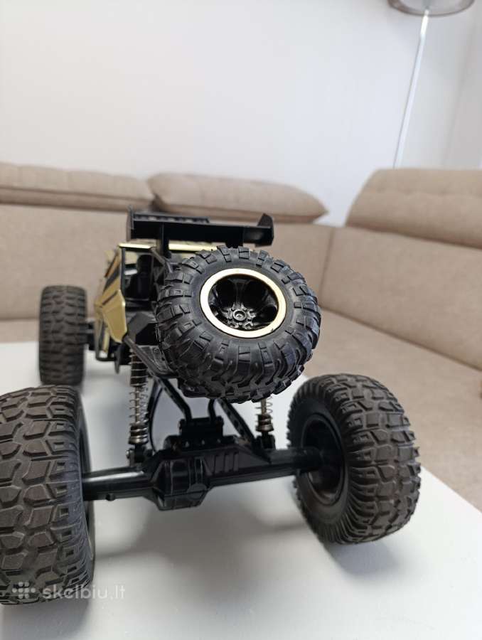 Metalinis automobilis su nuotolinio valdymo pultu - nuotraukos Nr. 8