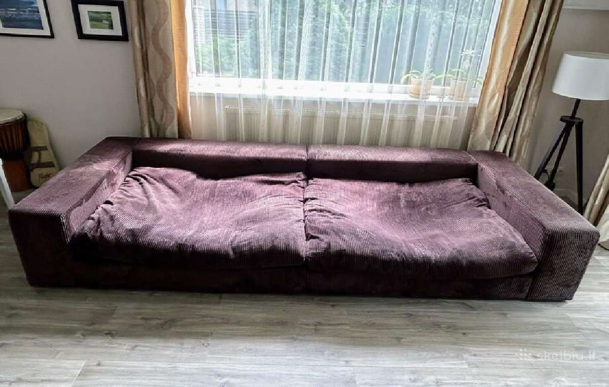 Didelė ir patogi sofa su pagalvėlėmis - nuotraukos Nr. 5